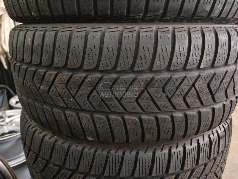 Pirelli 225/50 R17 Zimska