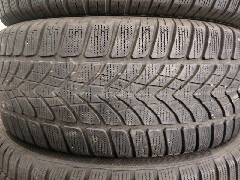 Dunlop 225/50 R17 Zimska
