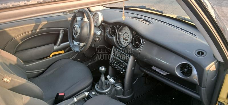 MINI Cooper 