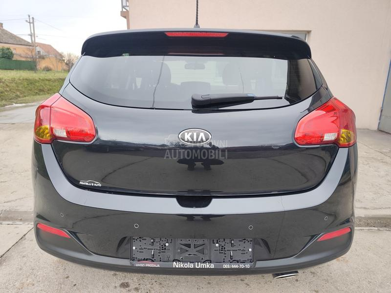 Kia cee`d /GT LINE/LED