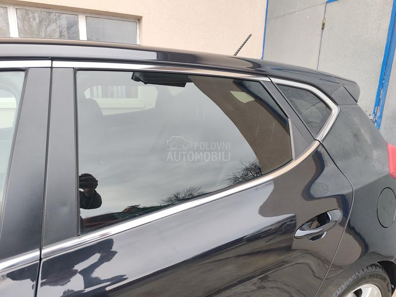 Kia cee`d /GT LINE/LED