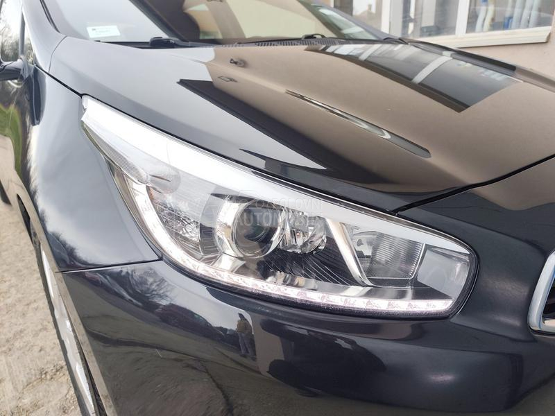 Kia cee`d /GT LINE/LED