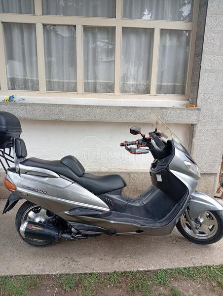 Suzuki burgman