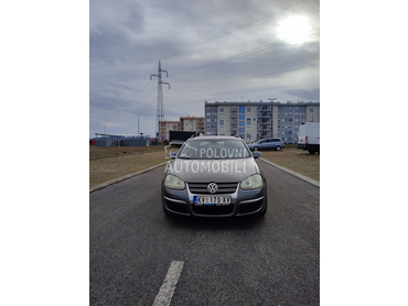 Volkswagen Golf 5 BXE