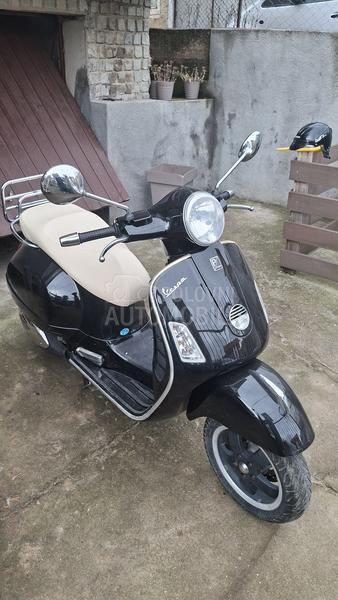 Vespa GTS 250