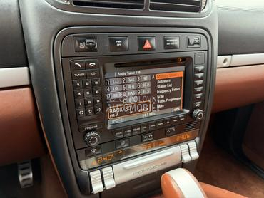 Mulrimedija za Porsche Cayenne