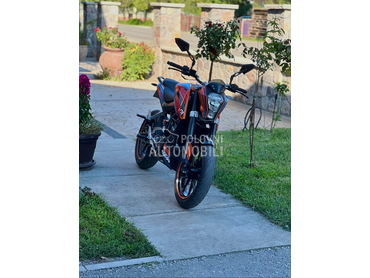 KTM Duke 200
