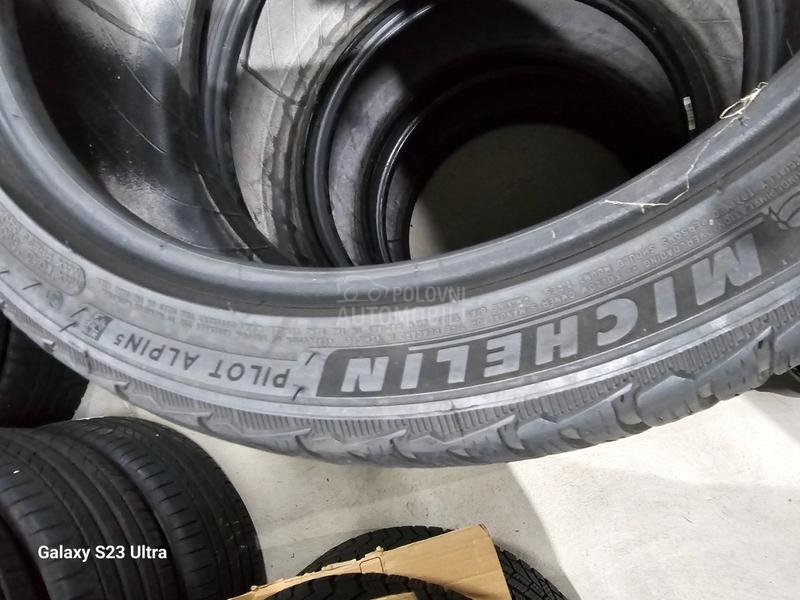 Michelin 235/40 R18 Zimska