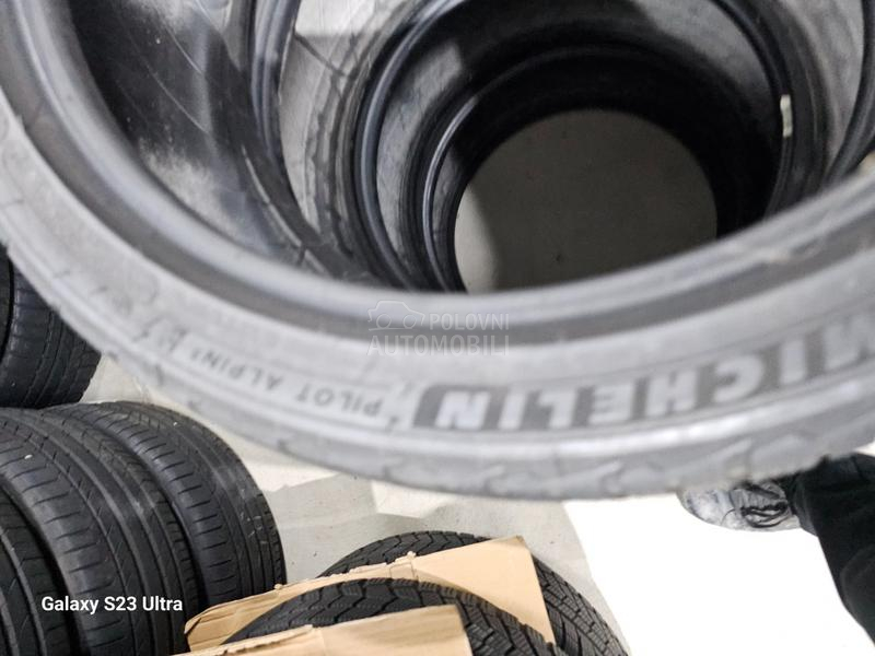 Michelin 235/40 R18 Zimska