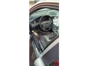 Volvo S80 -  kompletan auto u delovima