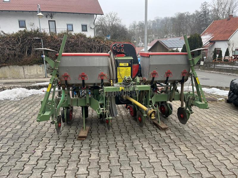 Nodet Pneumassem Planter