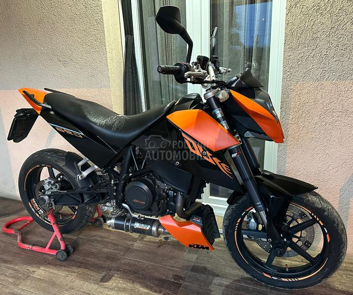 KTM duke 690