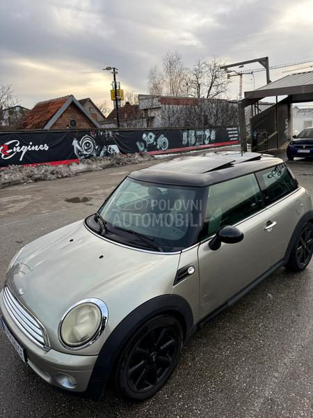 MINI Cooper 