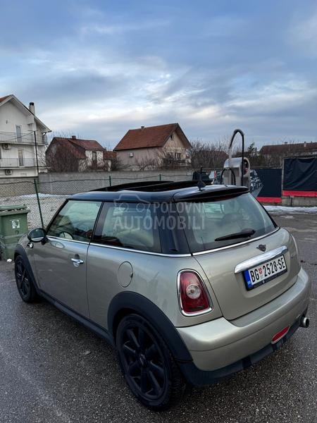 MINI Cooper 