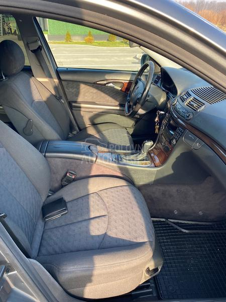 Mercedes Benz E 220 