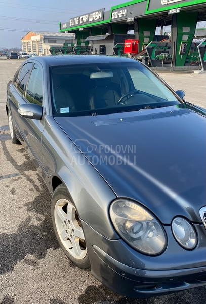 Mercedes Benz E 220 