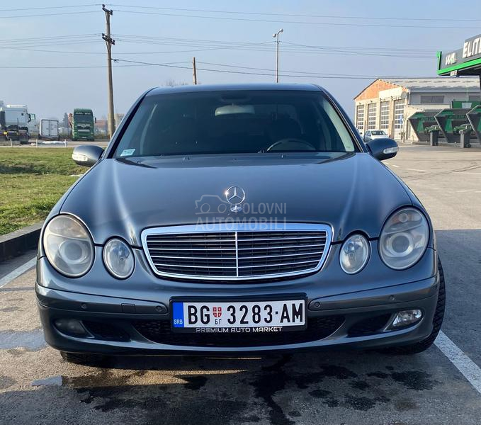 Mercedes Benz E 220 