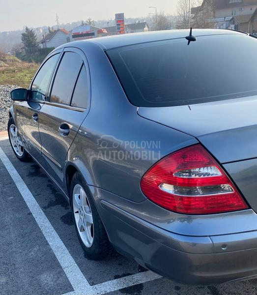 Mercedes Benz E 220 