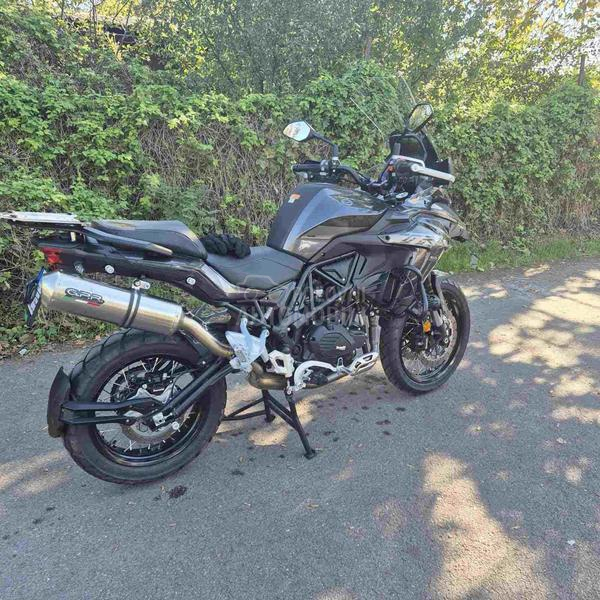 Benelli trk 502x