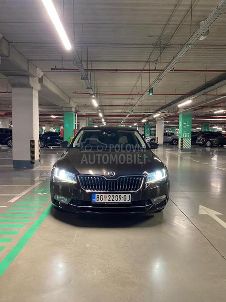 Škoda Superb 