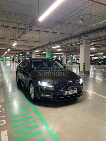 Škoda Superb 
