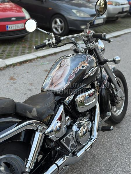 Suzuki marauder 805