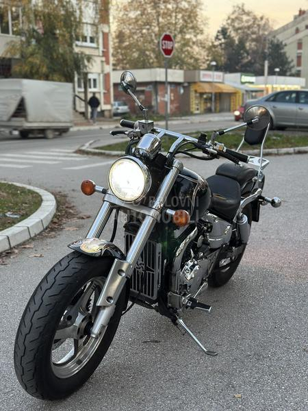 Suzuki marauder 805