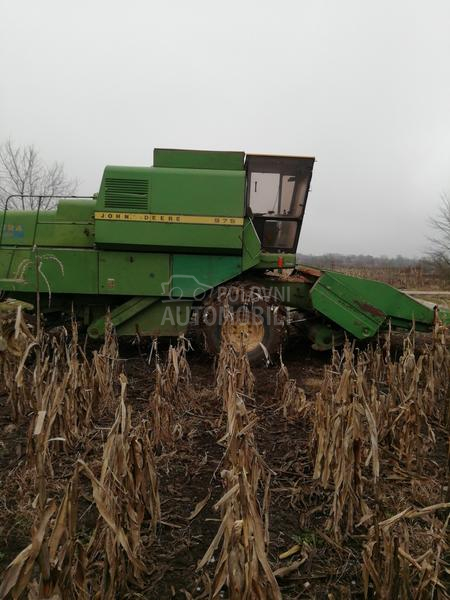 John Deere 975
