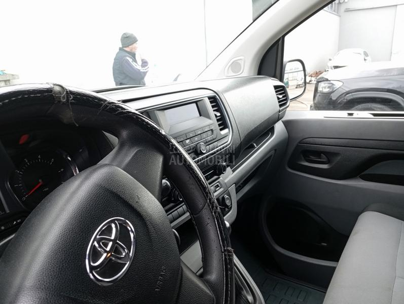 Toyota Proace Verso 