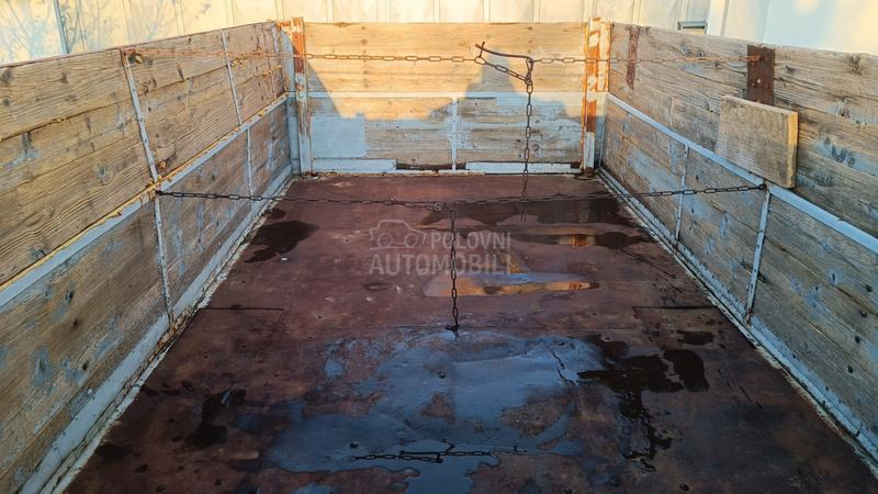 Zmaj Prikolica Zastava