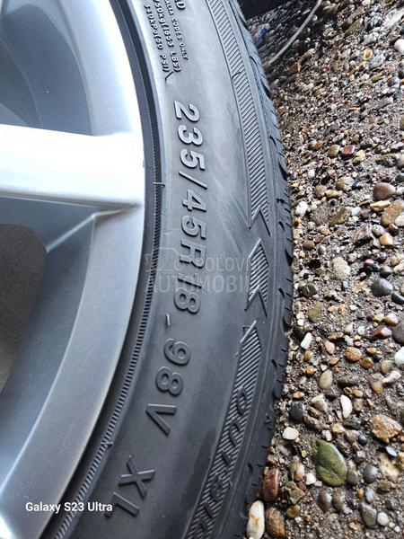 Tracmax 235/45 R18 Zimska