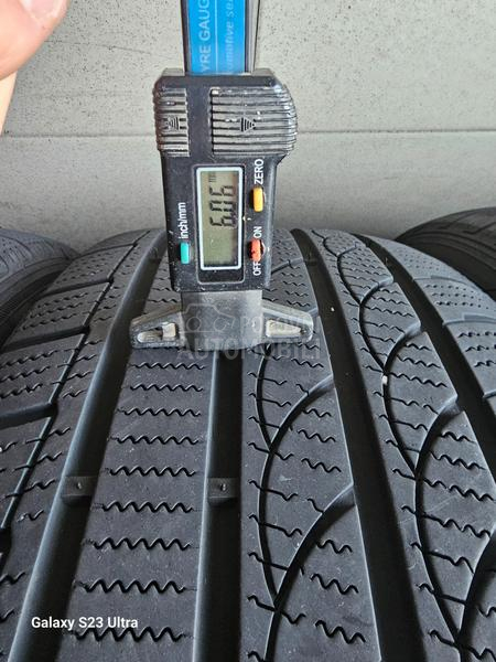 Tracmax 235/45 R18 Zimska