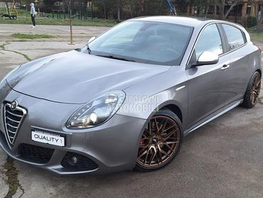 Alfa Romeo Giulietta QV/Masserati Edition