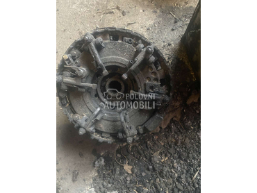 John Deere menjac river matik