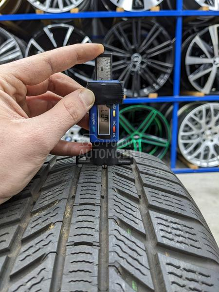 Continental 215/65 R17 Zimska