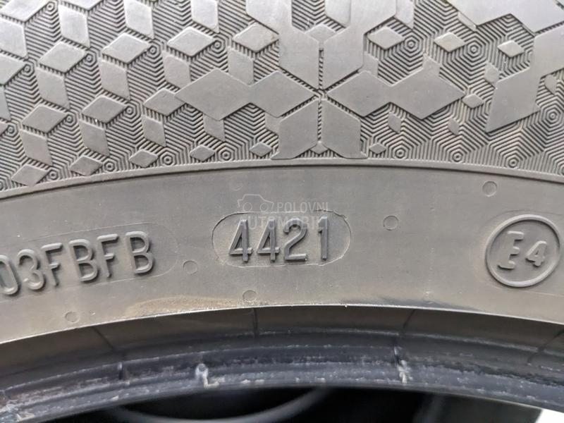 Continental 215/65 R17 Zimska