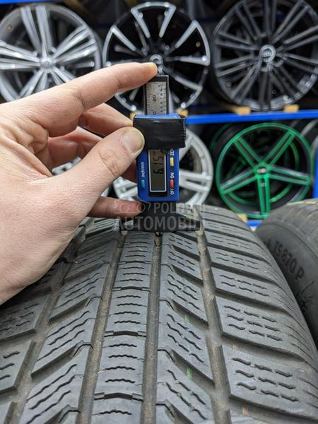 Continental 215/65 R17 Zimska