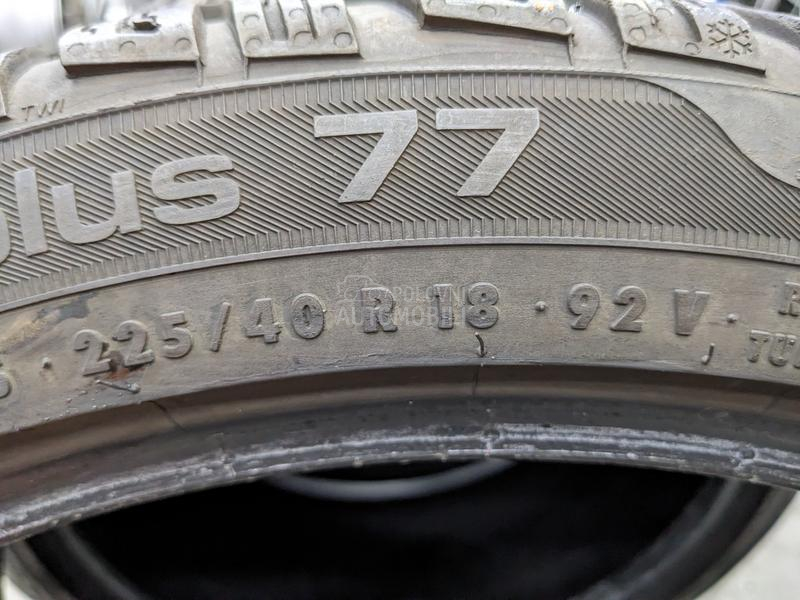 Uniroyal 225/40 R18 Zimska