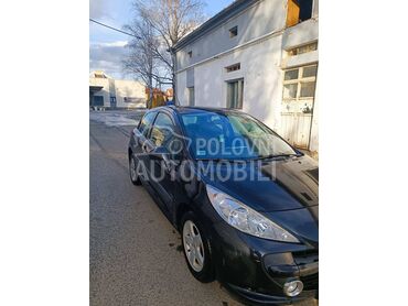 Peugeot 207 1.4 8v