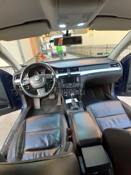 Škoda Superb 