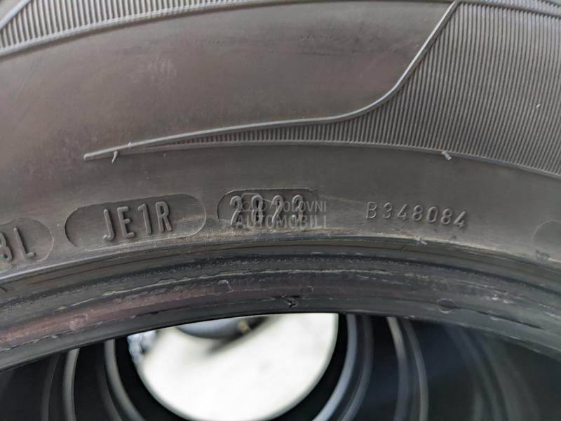 Dunlop 235/55 R18 Zimska