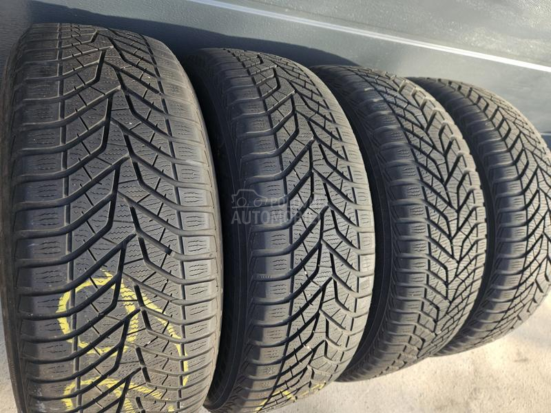 Yokohama 235/60 R18 Zimska