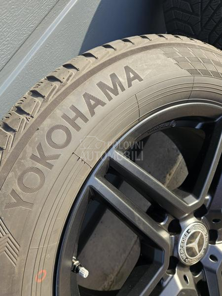 Yokohama 235/60 R18 Zimska
