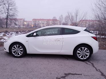 Opel Astra J 1,7 CDTI   GTC