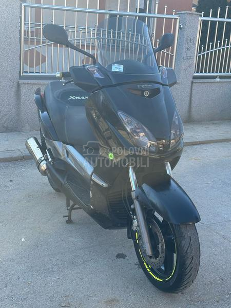 Yamaha XMAX
