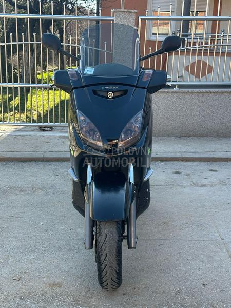 Yamaha XMAX