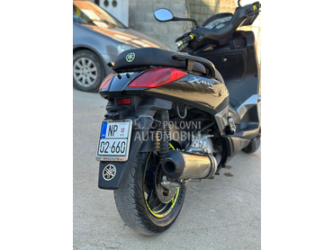 Yamaha XMAX