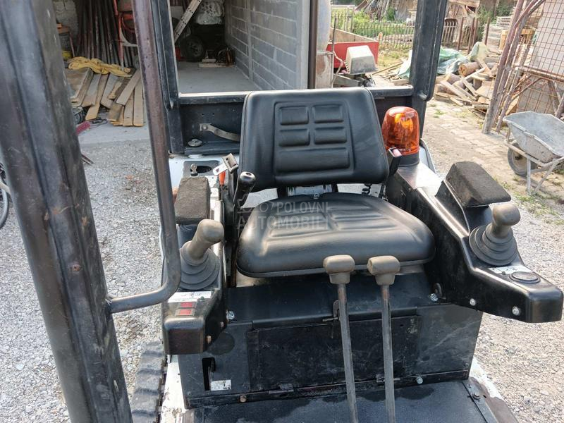 Bobcat 322T 1.5 tona