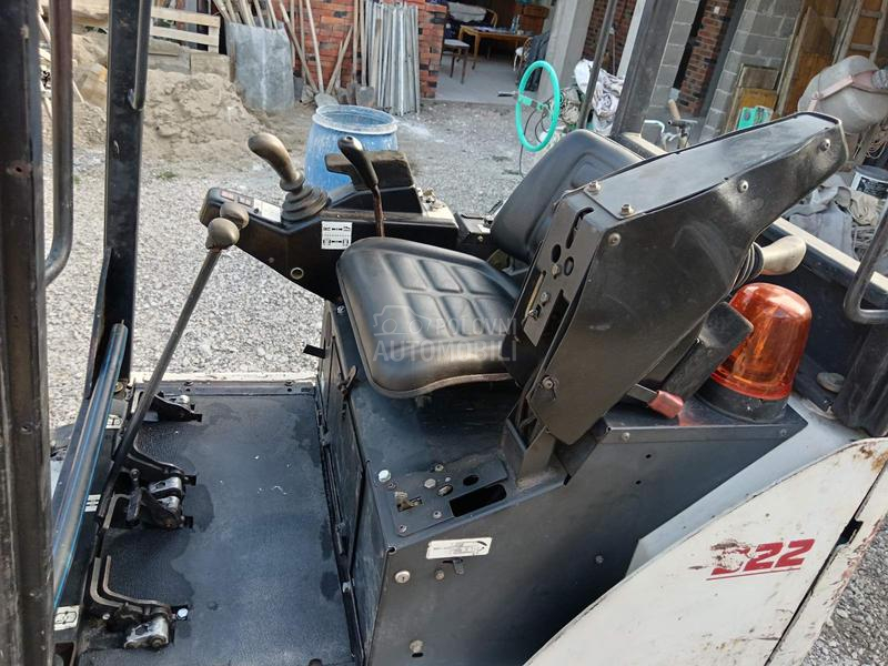 Bobcat 322T 1.5 tona