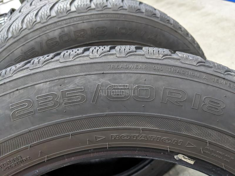 Nokian 235/60 R18 Zimska